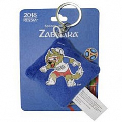 T11794 FIFA-2018 плюш. брелок-подушечка с термопринтом Zabivaka Neck-Ball 6*6 см на карте 9*12 см